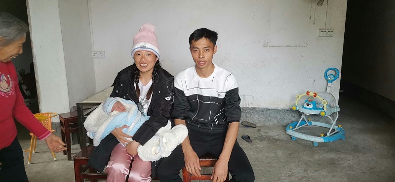 ���������ܼ��װ�������������Ա��Я�ֹ��� (8)