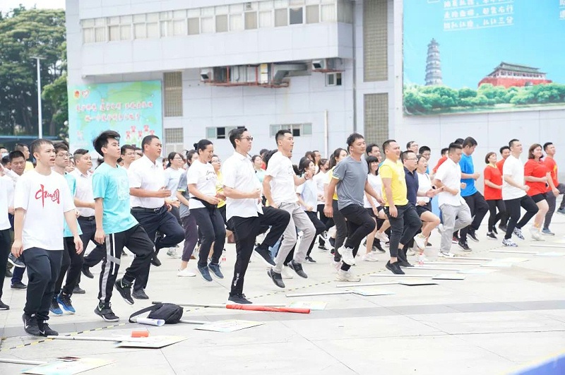 �Ϻ����ҵļ����ǣ�ʯ����ڰ˽�����ְ��Ȥζ���yd12300�ƶ���·���塰���Ƚ���